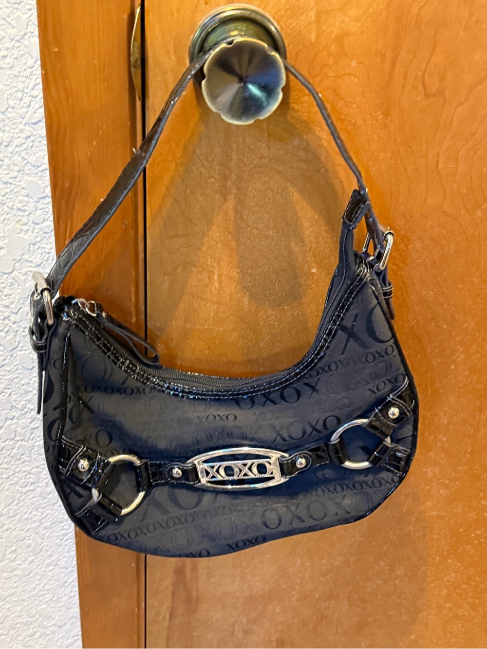 Vintage Y2K XOXO Black Monogram Jacquard Faux Croc Hobo Shoulder Bag Purse⁠